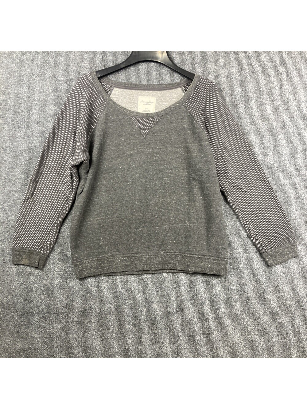 American Eagle Womens Size Large Gray White Raglan Long Sleeve Sweatshirt EUC